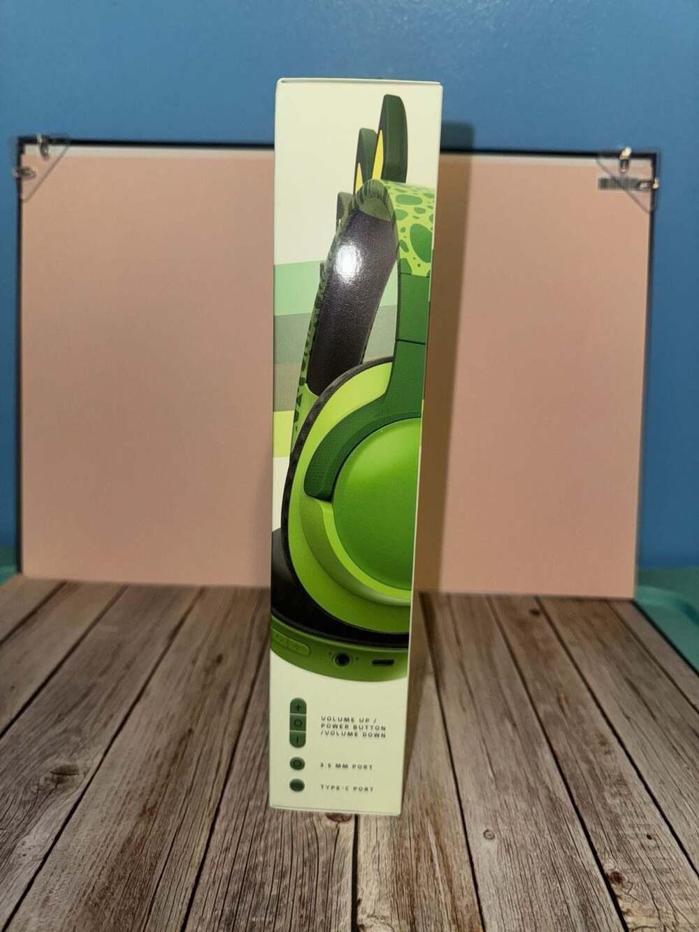 Art+Sound LED Light Up Dinosaur Wireless Headphones - Picture 4 of 4